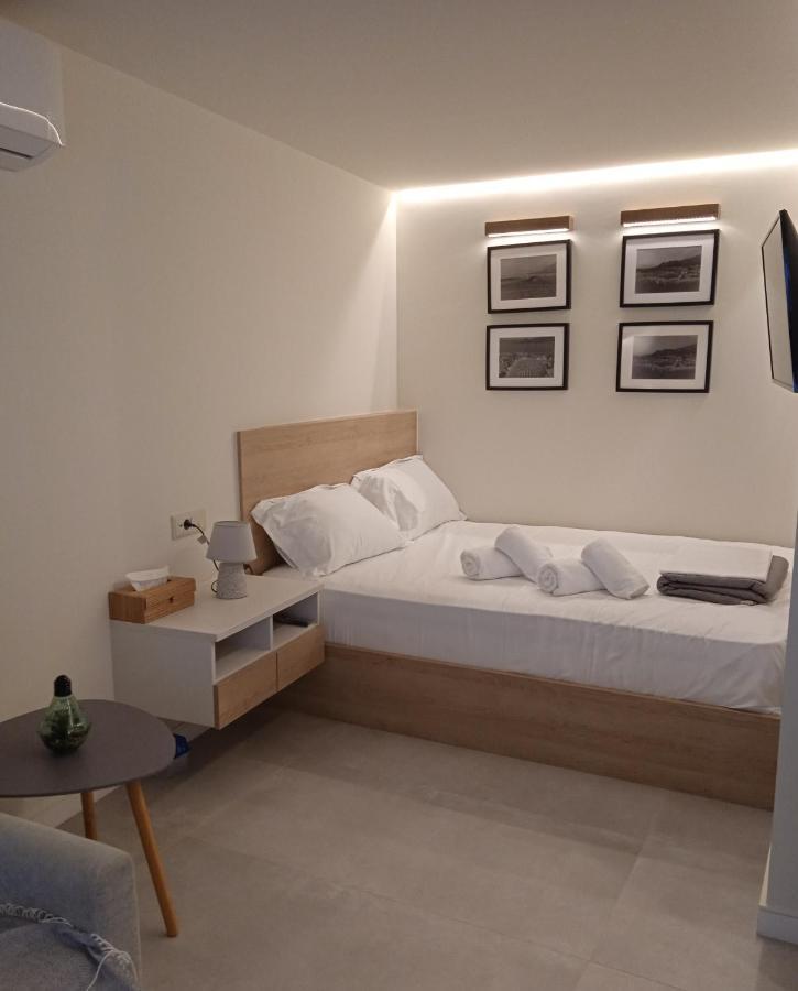 By The Sea - Paleros Villa ภายนอก รูปภาพ